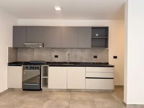 Depto Tipo Casa en Alquiler de 5 ambientes