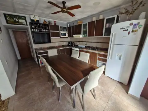 Depto Tipo Casa en Venta de 4 dormitorios