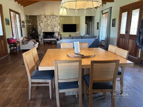 Casa 7 ambientes con 3 baños