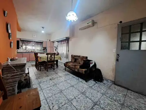 Depto Tipo Casa en Venta 46 años