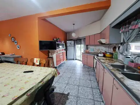 Depto Tipo Casa 4 ambientes con 1 baño