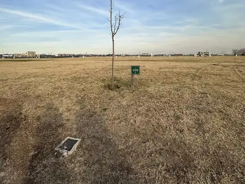 Terreno en Venta 20  mts Frente