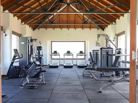 Terreno de 800m2 en La Finca Country