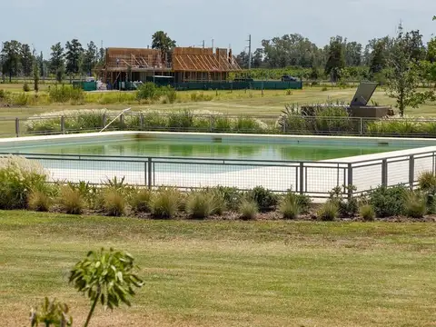 Av.Arturo Illia  al 1400