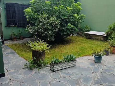 CASA 5 AMB RAMOS MEJIA C/COCHERA, PATIO,TERRAZA MULTIFAMILIA