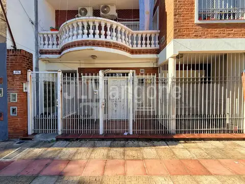 Ph tipo depto 2 ambientes con patio