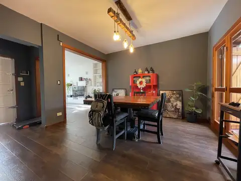 Depto Tipo Casa 3 ambientes con 2 baños