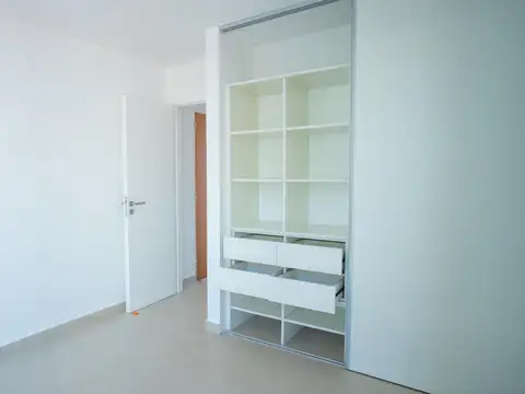 Departamento en Venta en Moron Sur, USD 77.000