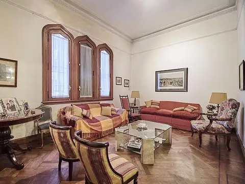 Casa 6 ambientes con 4 baños