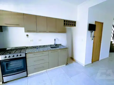 Depto Tipo Casa en Alquiler en Merlo Sur, $ 800.000