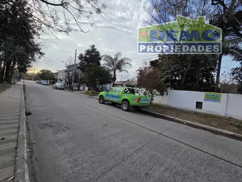 Cordoba s/n E/ Av. Gaspar Campos y Lago Lacar