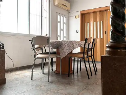 Casa 3 ambientes con 2 baños