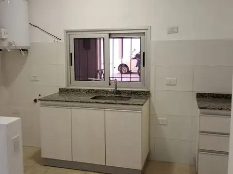 VENTA  2 AMBIENTES  DEPARTAMENTO EN BERAZATEGUI