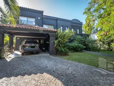 av de los lagos al 4800