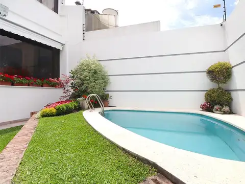 Casa en Venta en Olivos, USD 460.000