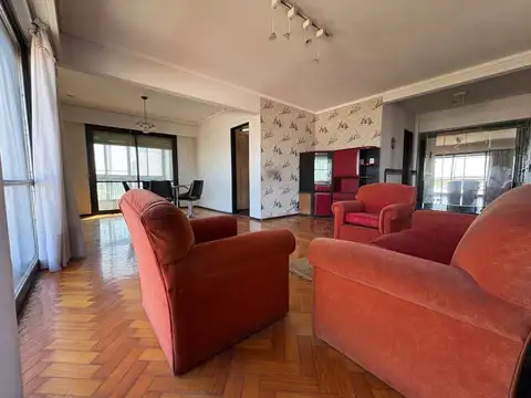 DPTO 4 AMB EN VENTA POMPEYA C/DEP BAULERA Y BALCON