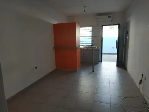 Depto Tipo Casa en Venta de 2 ambientes