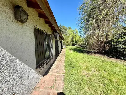 Loma Verde Casa Parque Y Pileta 4 Amb.apta Credito