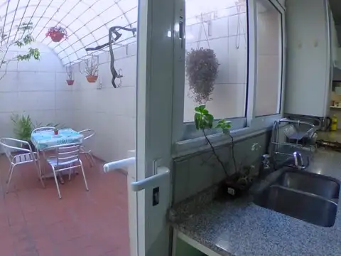 Depto Tipo Casa en Venta con 1 cocheras
