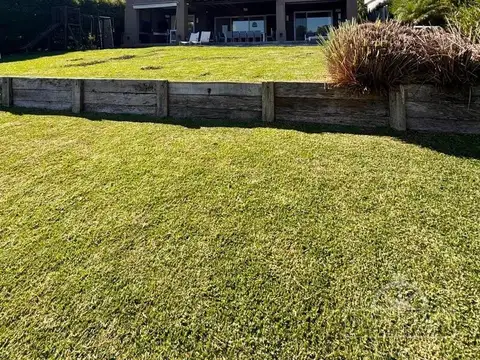 Casa en Alquiler en Albanueva, USD 7.500