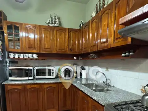 Depto Tipo Casa en Venta en Bernal, USD 115.000