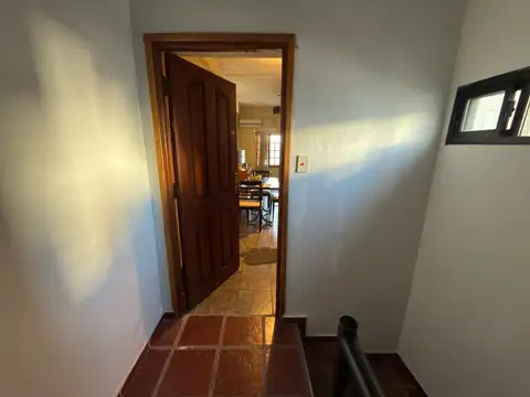 17 entre 37 y 38 264 Piso 1 Departamento C