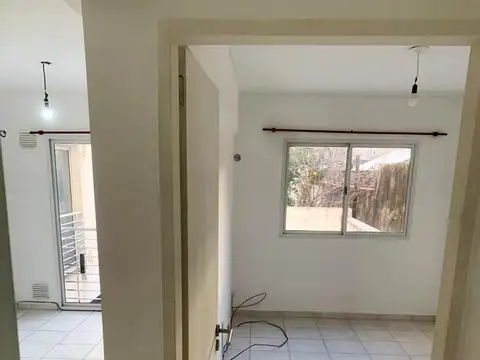 Vera Mujica 1200, Piso 01