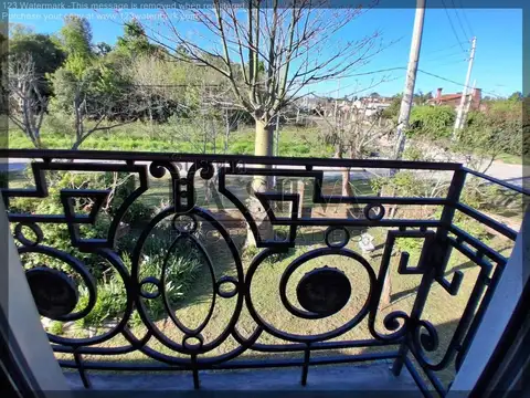 Casa con Enorme Terreno en Marcos Paz Urbano