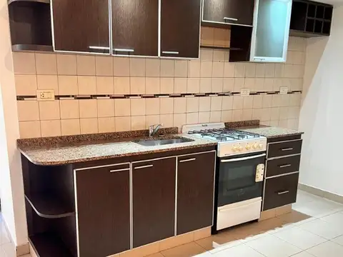 Depto Tipo Casa en Venta en Villa Sarmiento, USD 98.000