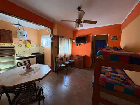 3 nº 836, Santa Teresita (120541)