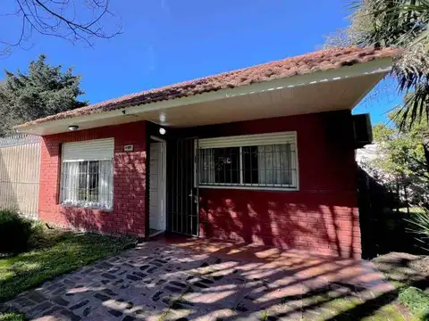VENTA  CASA 3 AMB. PARQUE PEÑA