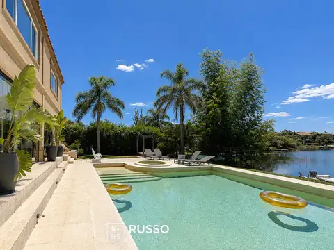 VENTA EXCLUSIVA CASA 4 DORM EN SUITE AL LAGO - LOS CASTORES NORDELTA