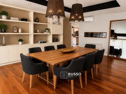 VENTA EXCLUSIVA CASA 4 DORM EN SUITE AL LAGO - LOS CASTORES NORDELTA