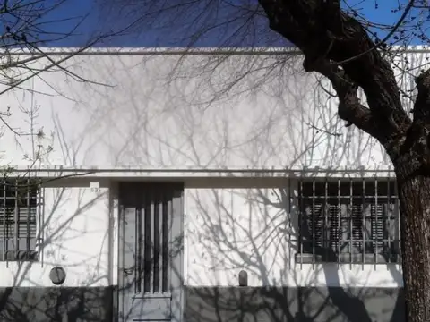VENTA Casa al frente - 1ero de Mayo al 900, 2 dormitorios, Arroyo Seco