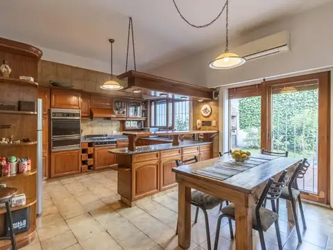 Casa en Venta en Parque Chacabuco, USD 430.000