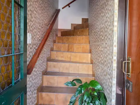 Depto Tipo Casa en Alquiler de 3 ambientes