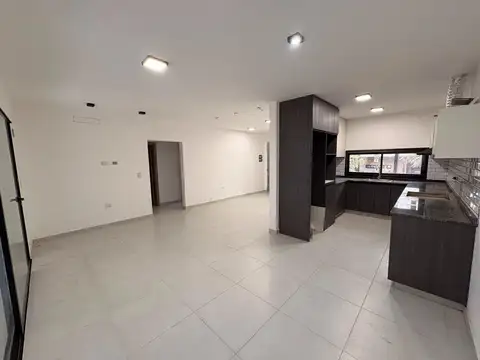 Casa en Venta en Villa Catalina, USD 150.000