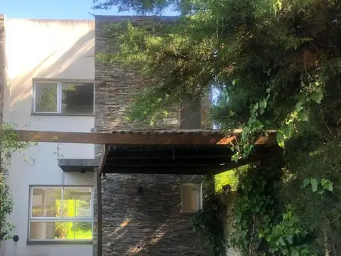 Duplex en alquiler en Gonnet