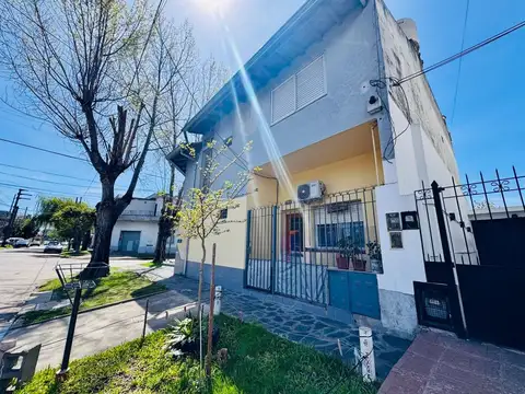 VENTA DE PH DOS AMBIENTES EN QUILMES