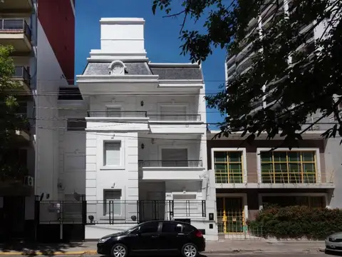 Casa en  venta en Barrio Lourdes, Rosario 6 dormitorios c/ amenities