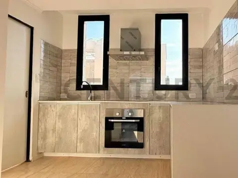 EN VENTA 3 AMB CON COCHERA TANDIL