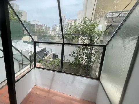 Depto Tipo Casa 3 ambientes con 2 baños