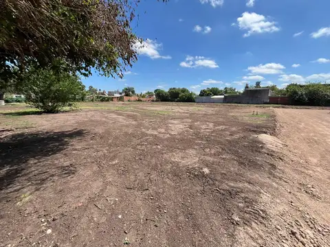 Terreno en Venta 17  mts Fondo