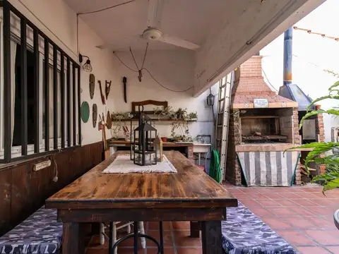 Excelente oportunidad Casa en la mejor zona de Lomas de San Isidro