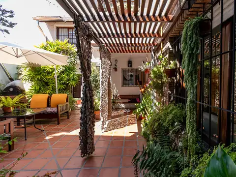 Excelente oportunidad Casa en la mejor zona de Lomas de San Isidro
