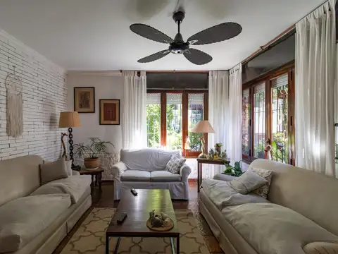Excelente oportunidad Casa en la mejor zona de Lomas de San Isidro