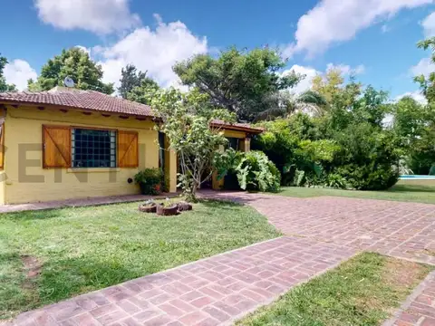 Casa en Venta con 1 cochera