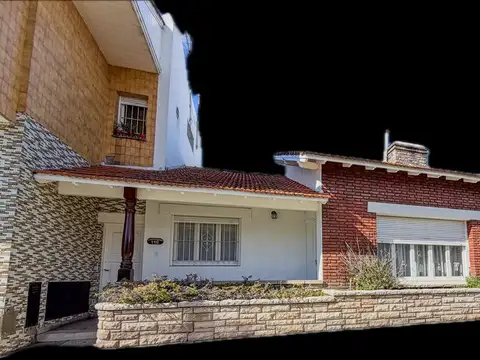 CHALET 4 AMBIENTES- JOSE HERNANDEZ 110 - APTO CRÉDITO
