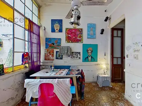 Casa 6 ambientes con 2 baños