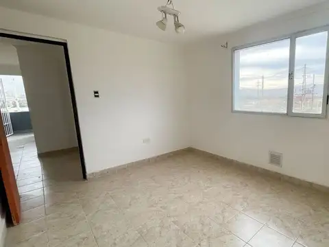 Soldado Giraudo 806 Barrio Malvinas Argentinas ex Tres Pinos 800